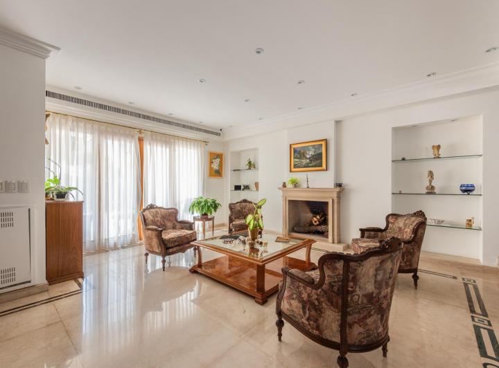 Casa · 376m² · 7 Ambientes