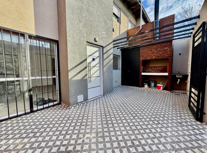 Casa · 65m² · 3 Ambientes · 1 Cochera