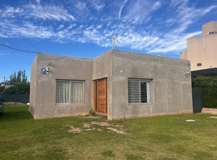 Casa · 125m² · 2 Dormitorios