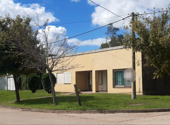 Casa · 280m² · 5 Ambientes · 2 Cocheras