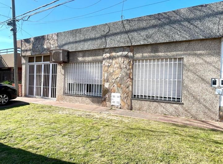 Casa · 130m² · 5 Ambientes · 1 Cochera