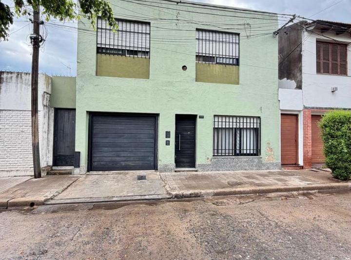 Casa · 165m² · 3 Dormitorios · 1 Cochera