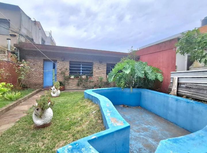 Casa · 216m² · 5 Ambientes · 1 Cochera