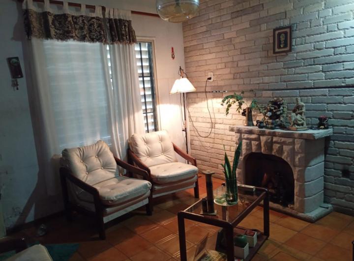 Casa · 130m² · 5 Ambientes · 1 Cochera