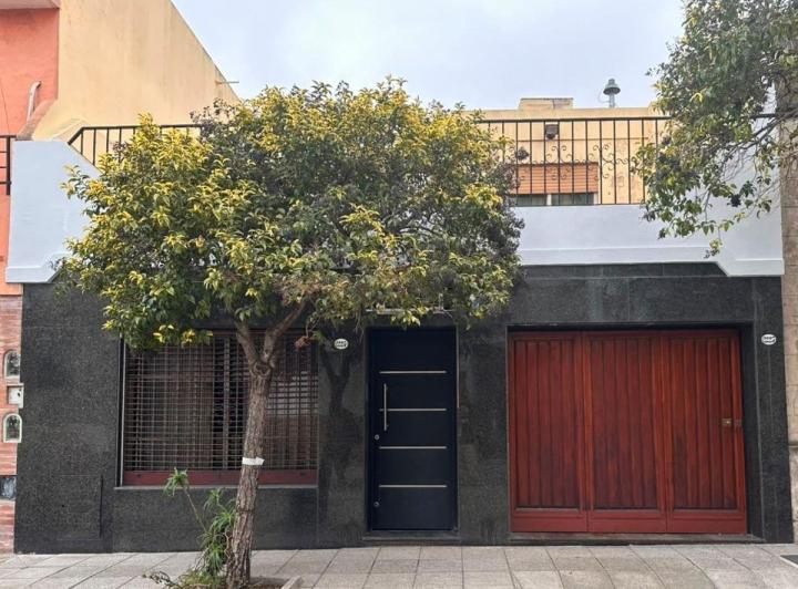 Casa · 147m² · 4 Ambientes · 1 Cochera