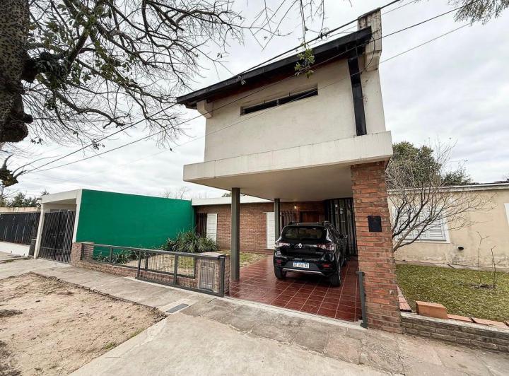 Casa · 160m² · 1 Cochera