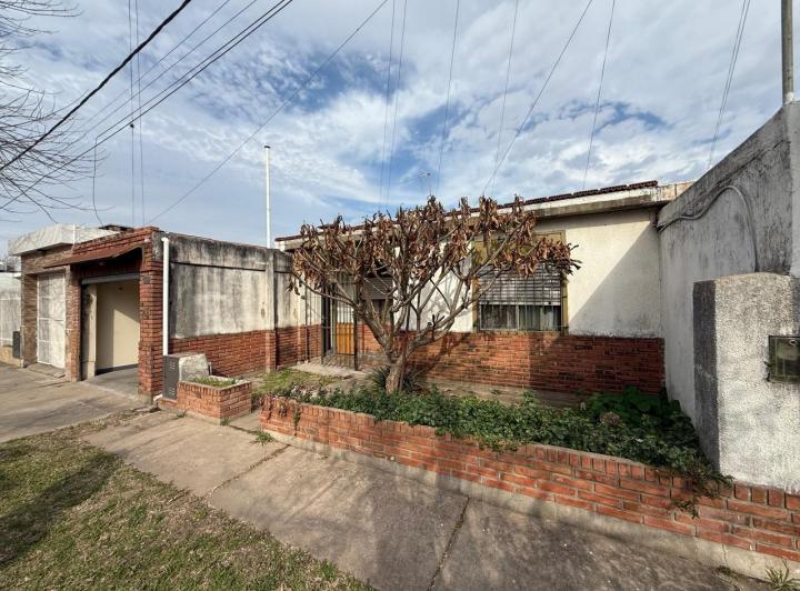 Casa · 90m² · 3 Ambientes · 1 Cochera