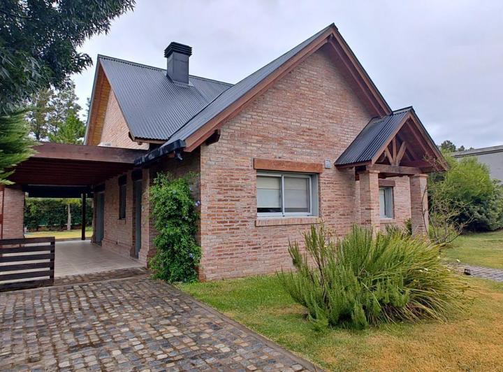 Casa · 145m² · 3 Dormitorios