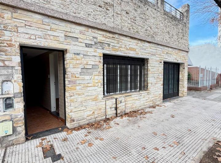 Casa · 203m² · 4 Ambientes · 1 Cochera