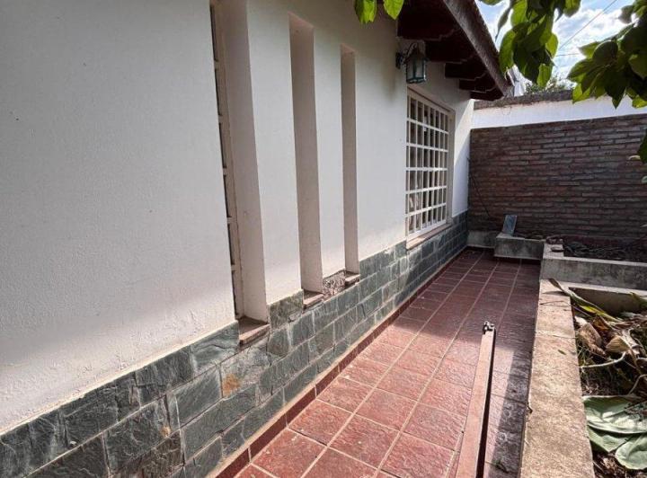 Casa · 142m² · 3 Ambientes · 1 Cochera