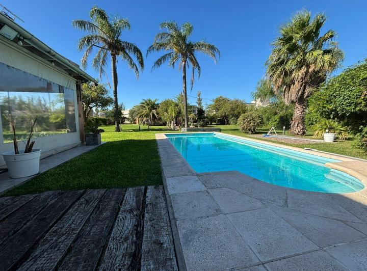 Casa · 1270m² · 3 Ambientes
