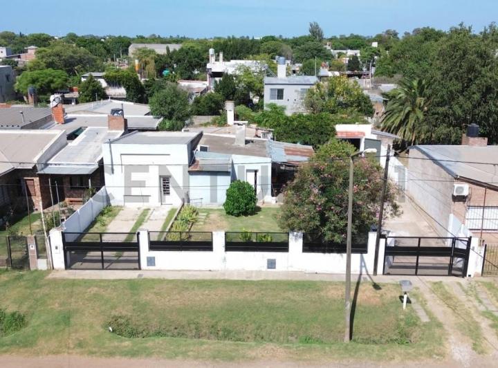 Casa · 217m² · 5 Ambientes · 1 Cochera