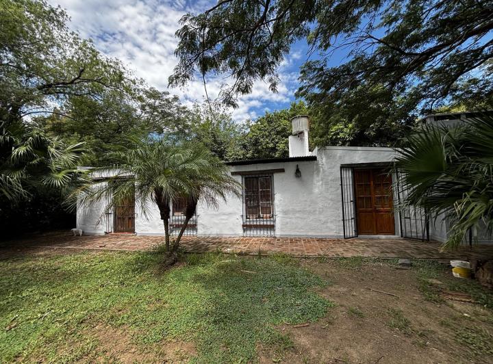Casa · 2519m² · 2 Dormitorios