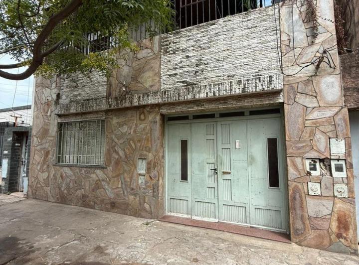 Casa · 193m² · 4 Ambientes · 1 Cochera