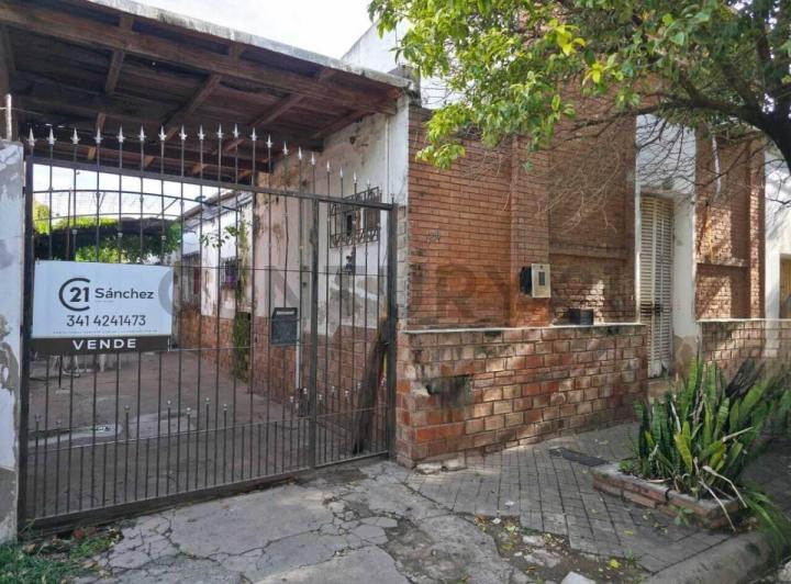 Casa · 237m² · 5 Ambientes · 1 Cochera