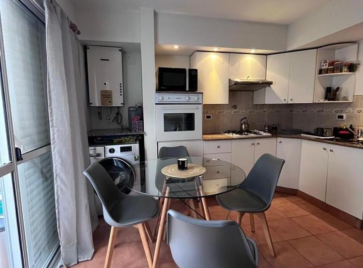 Casa · 98m² · 3 Ambientes · 1 Cochera