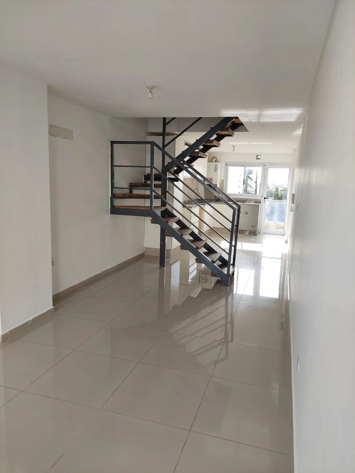 ALQUILER DEPARTAMENTO ESTILO DUPLEX 2 DOR. B° COFICO