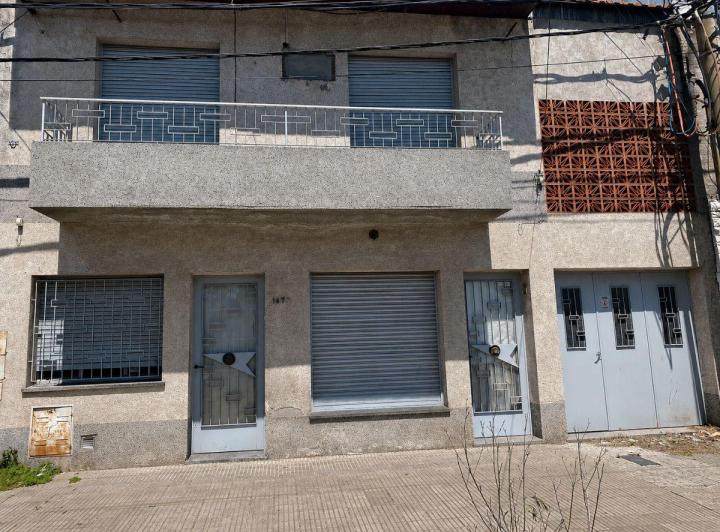 Casa · 140m² · 6 Ambientes · 1 Cochera