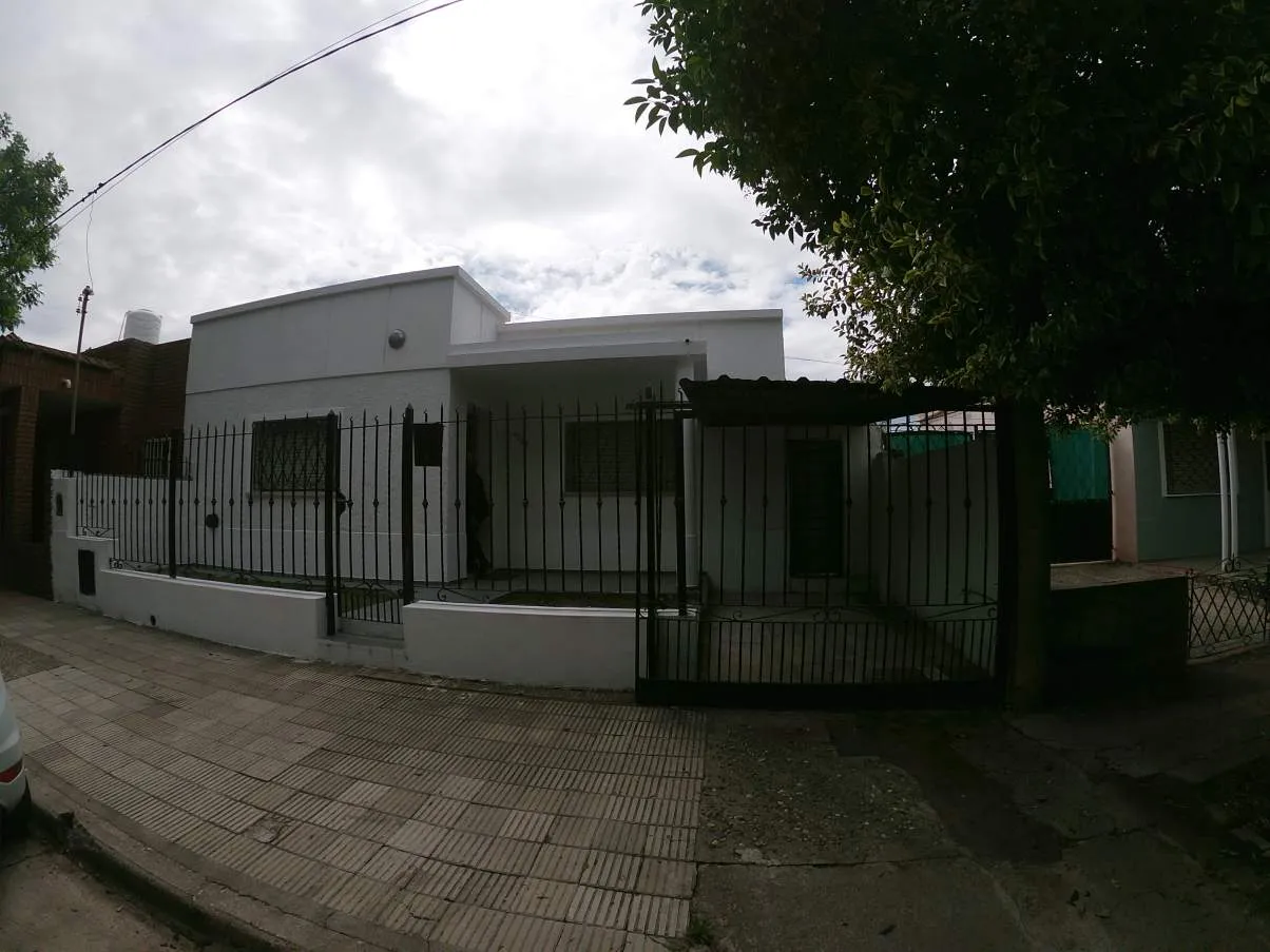 APTO CREDITO BANCOR Casa Dos dormitorios PATIO