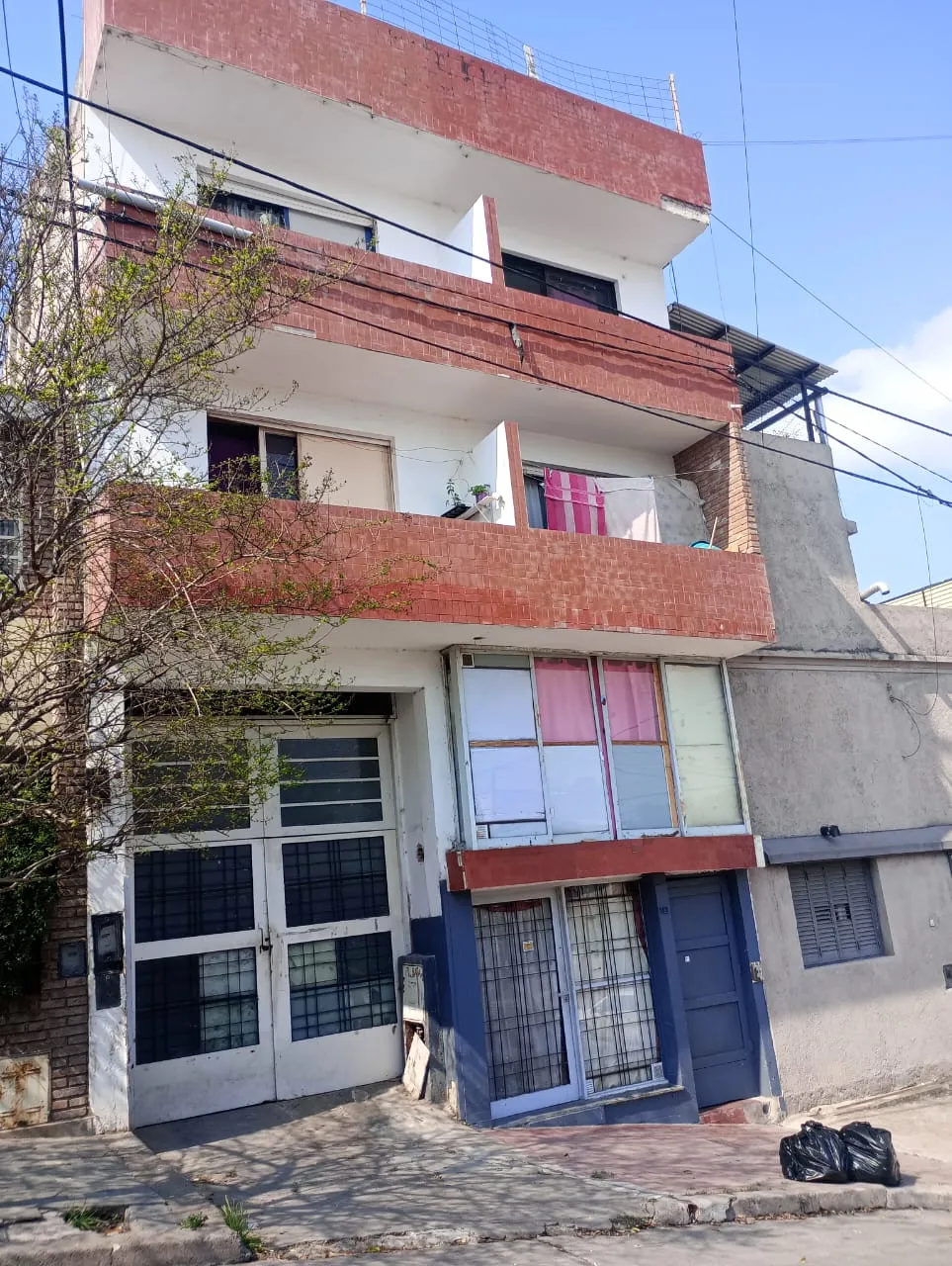VENDO EDIFICIO DE 11 UNIDADES MAS COCHERAS