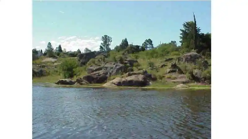 Terreno en venta de 1950 m2 en Villa del Lago 350000 USD