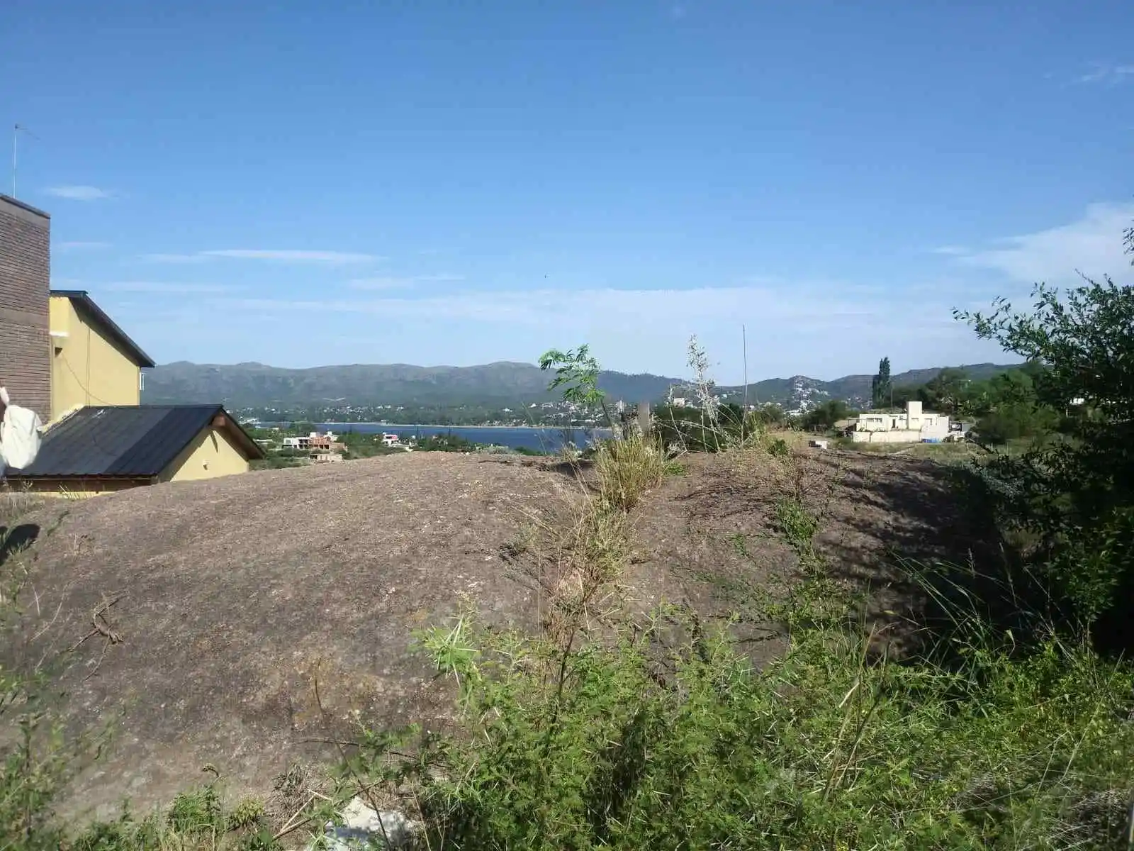 Terreno en venta de 763m2 ubicado en Villa del Lago – Carlos Paz