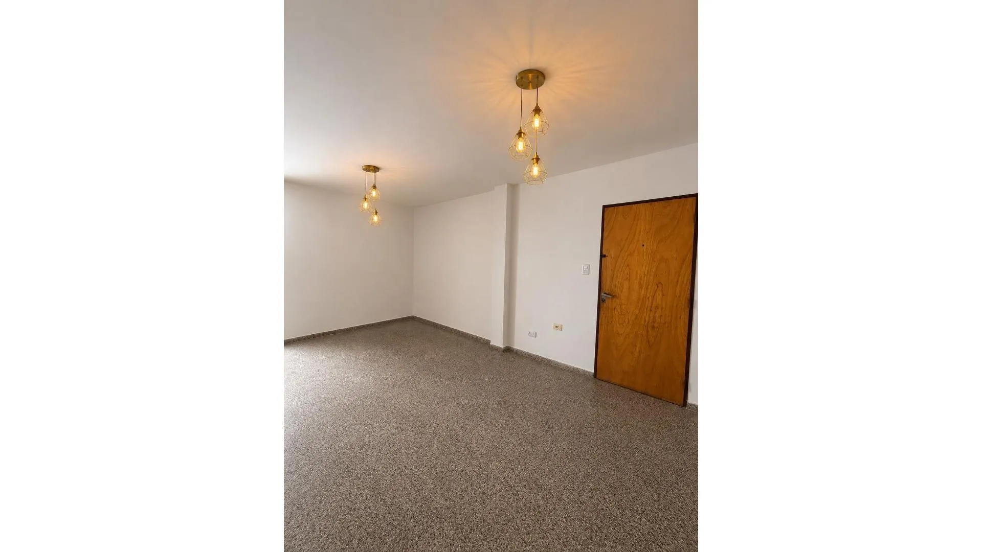 Departamento 2 dorm. frente con balcon en Cofico
