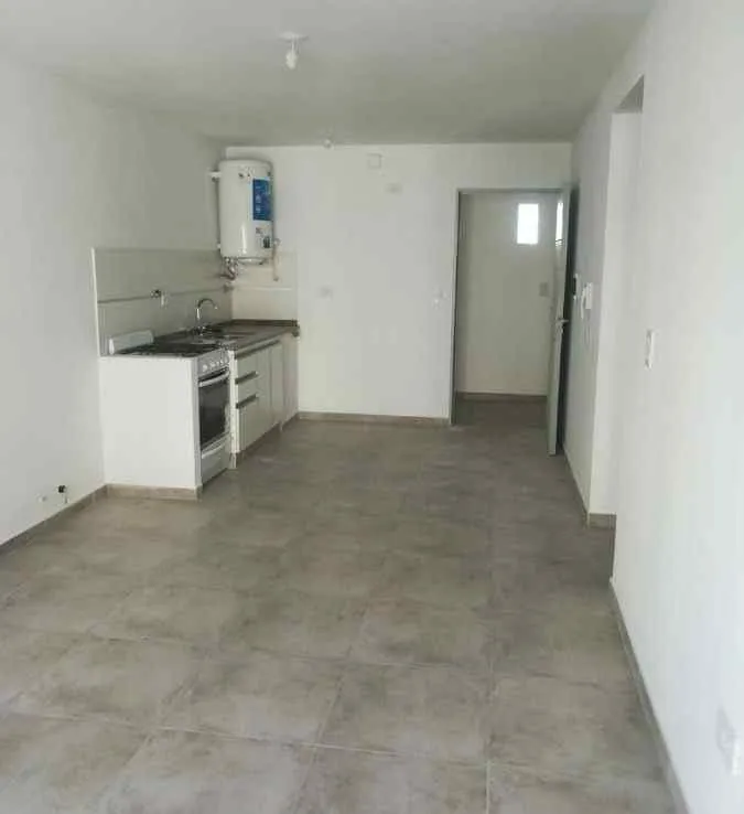 Departamento en venta de 1 dormitorio con balcón en Alberdi.