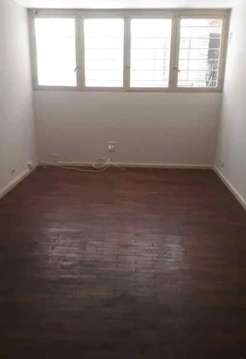 SE VENDE Departamento de 2 dormitorios CON PATIO Zona Tribunales.