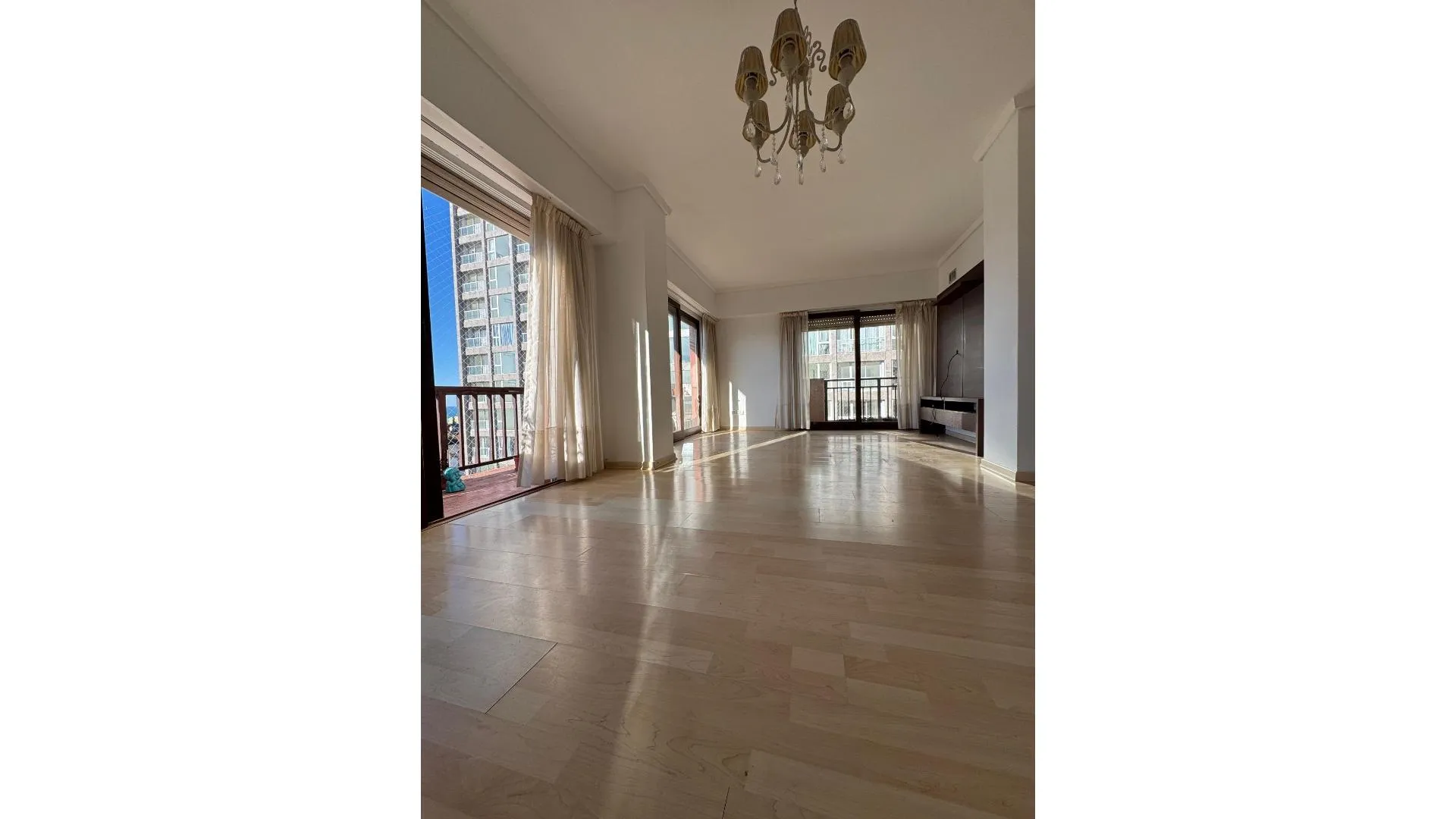 DEPARTAMENTO EN VENTA PISO 4 AMBIENTES CON VISTA AL MAR