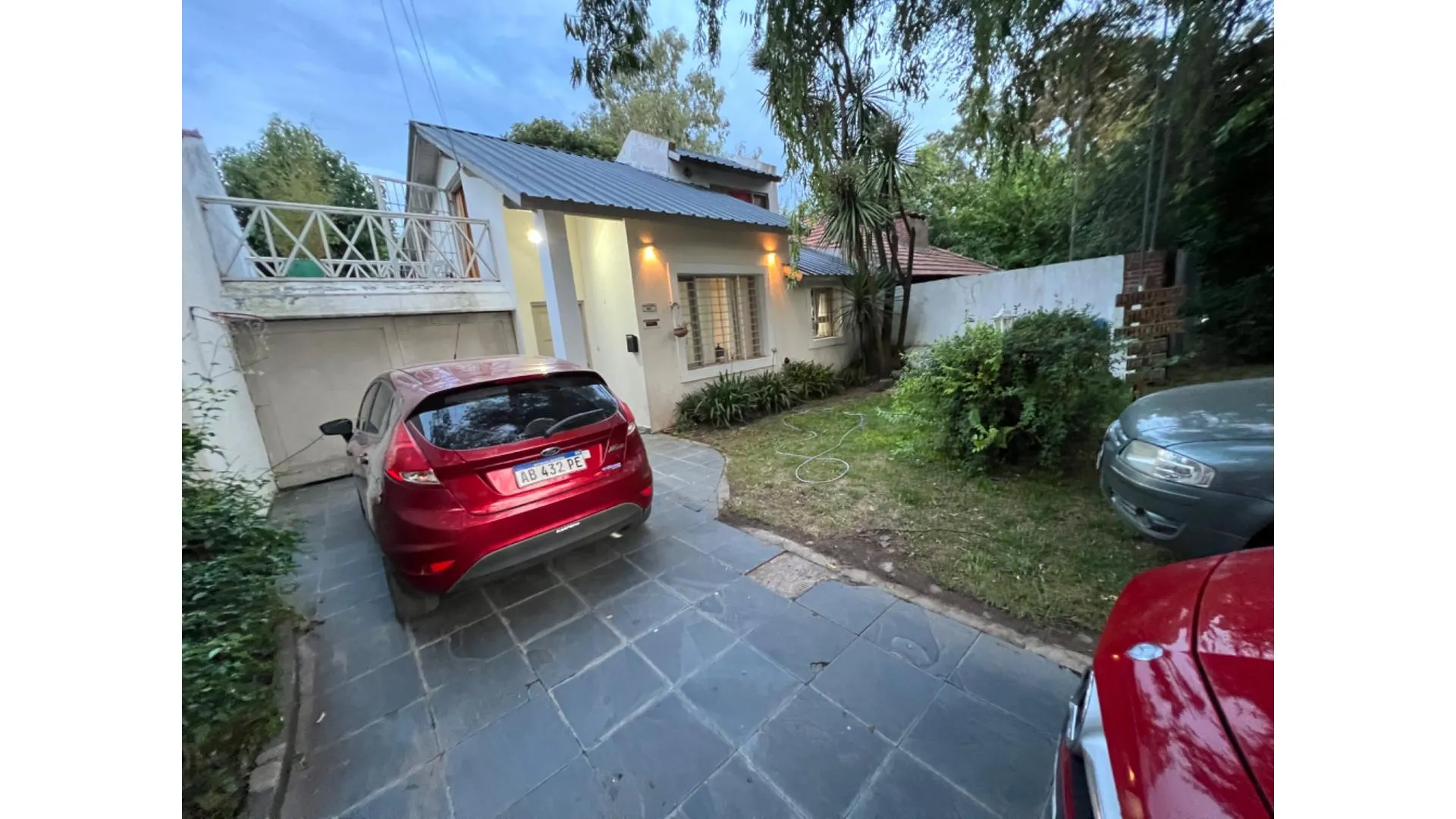 Hermosa casa de 5 ambientes con pileta