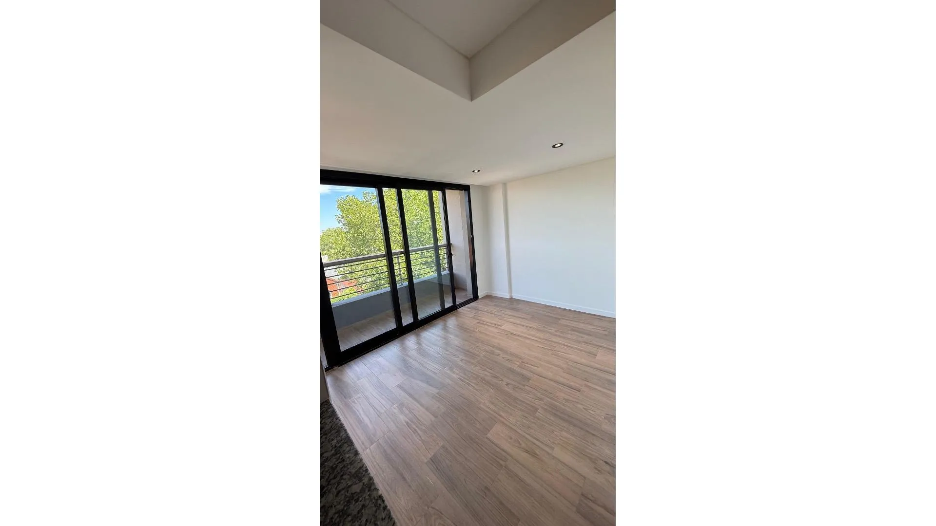 Departamento 2 AMBIENTES con COCHERA a ESTRENAR