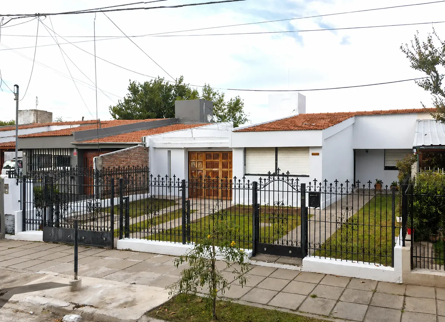 Buscás una casa donde tus hijos puedan jugar en la calle o tener libertad .......!!! Esta puede ser la indicada.