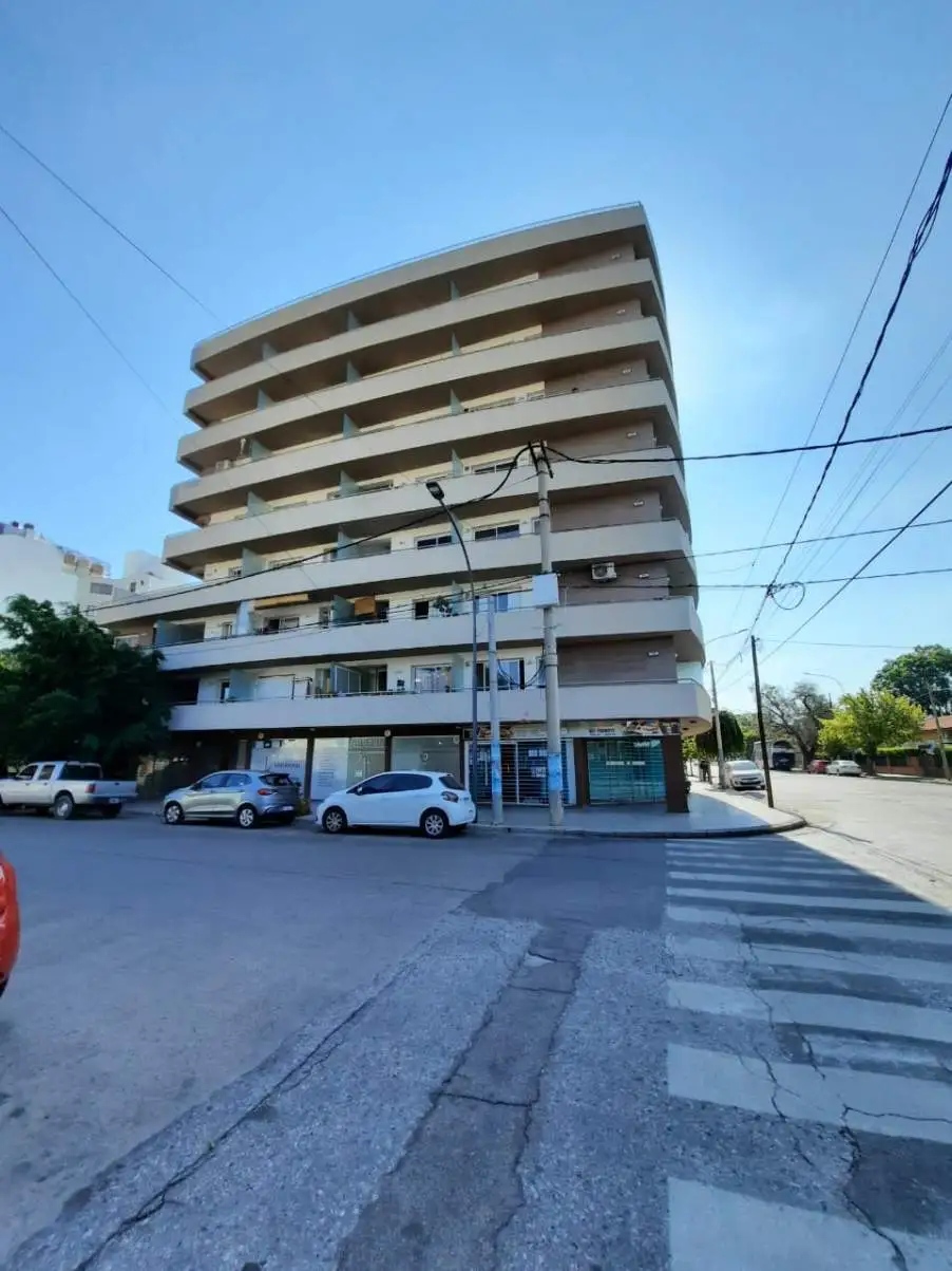 COFICO - Departamento 1 dormitorio en alquiler con balcon frente