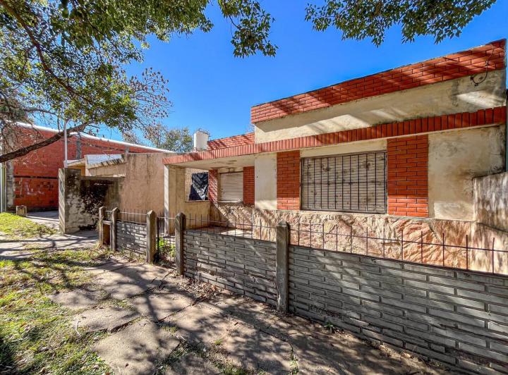 Casa · 80m² · 3 Ambientes · 1 Cochera