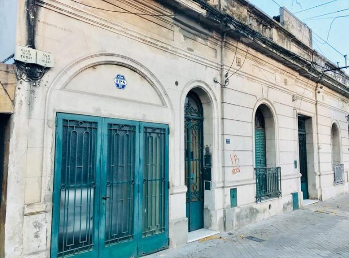 Casa · 220m² · 4 Dormitorios · 1 Cochera