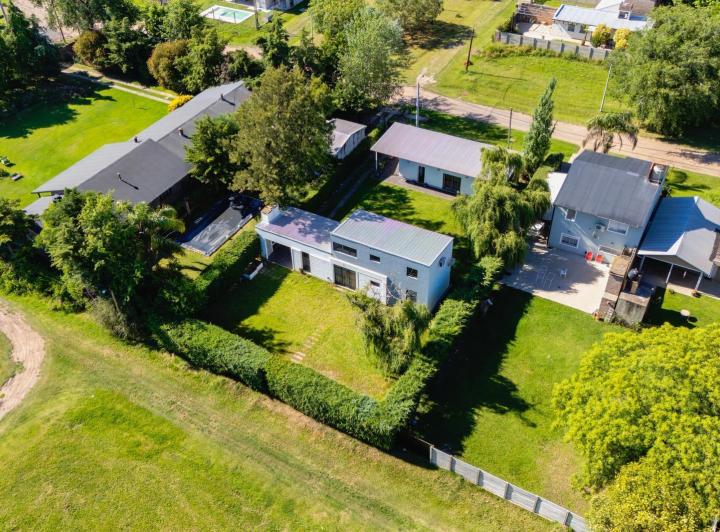 Casa · 150m² · 5 Ambientes · 2 Cocheras