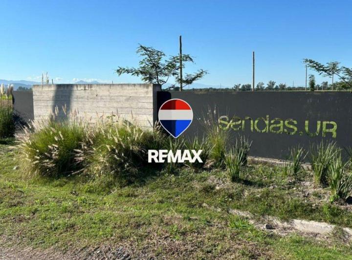 Terreno · 400m²
