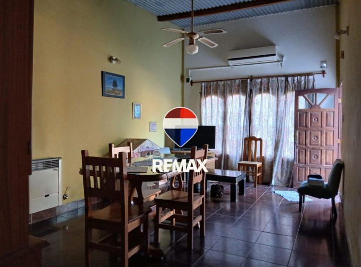 Casa · 105m² · 4 Ambientes · 1 Cochera