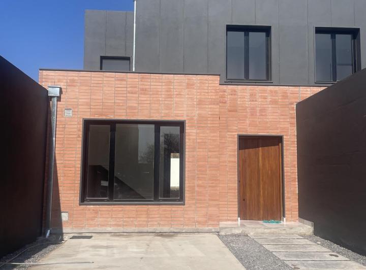 Casa · 156m² · 3 Ambientes