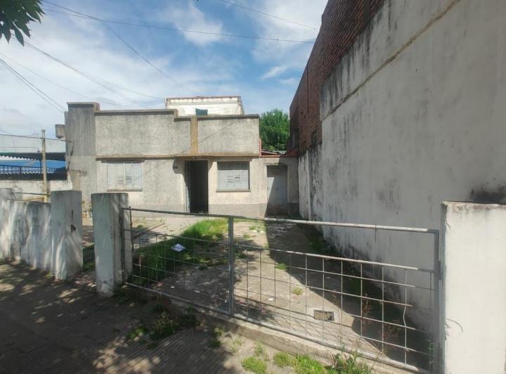 Casa · 145m² · 7 Ambientes · 1 Cochera