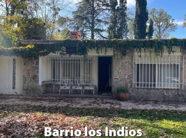Casa · 120m² · 3 Ambientes · 2 Cocheras
