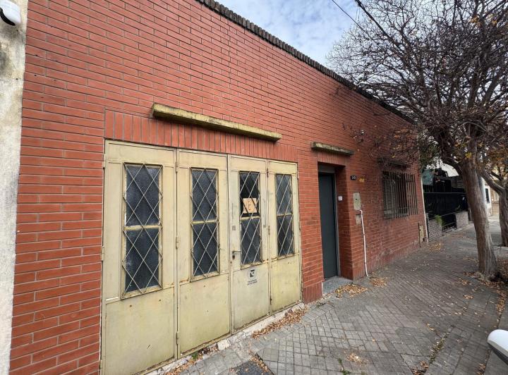 Casa · 94m² · 4 Ambientes · 1 Cochera