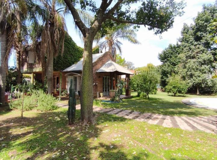 Casa · 1120m² · 3 Dormitorios