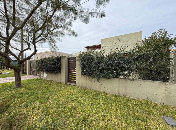Casa · 86m² · 4 Ambientes · 1 Cochera
