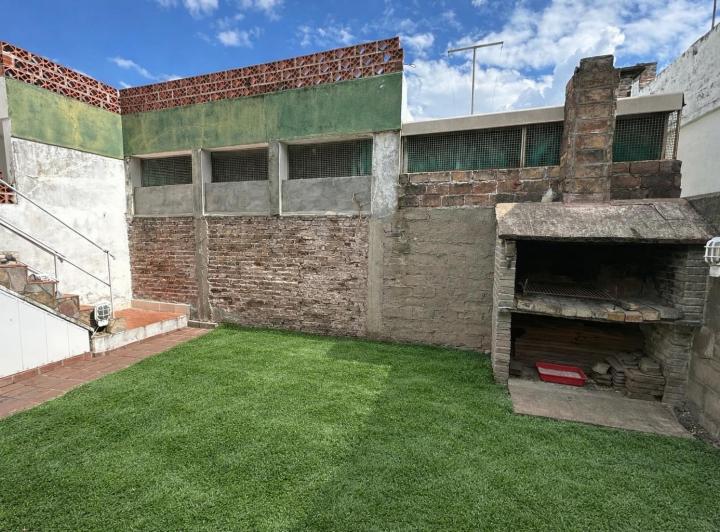 Casa · 85m² · 3 Ambientes · 1 Cochera