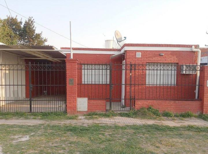 Casa · 85m² · 5 Ambientes · 1 Cochera