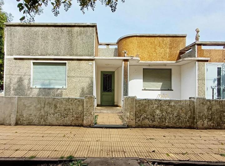 Casa · 171m² · 4 Ambientes · 2 Cocheras