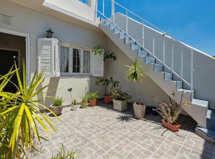 Casa · 165m² · 7 Ambientes · 1 Cochera