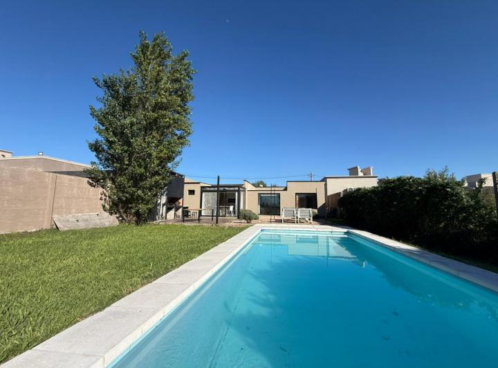 Casa · 95m² · 3 Ambientes